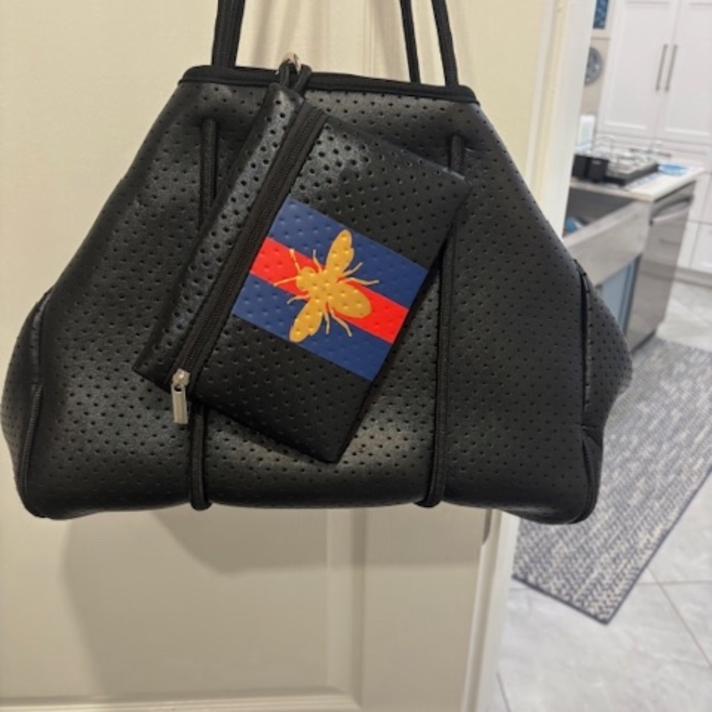 Tote bag
